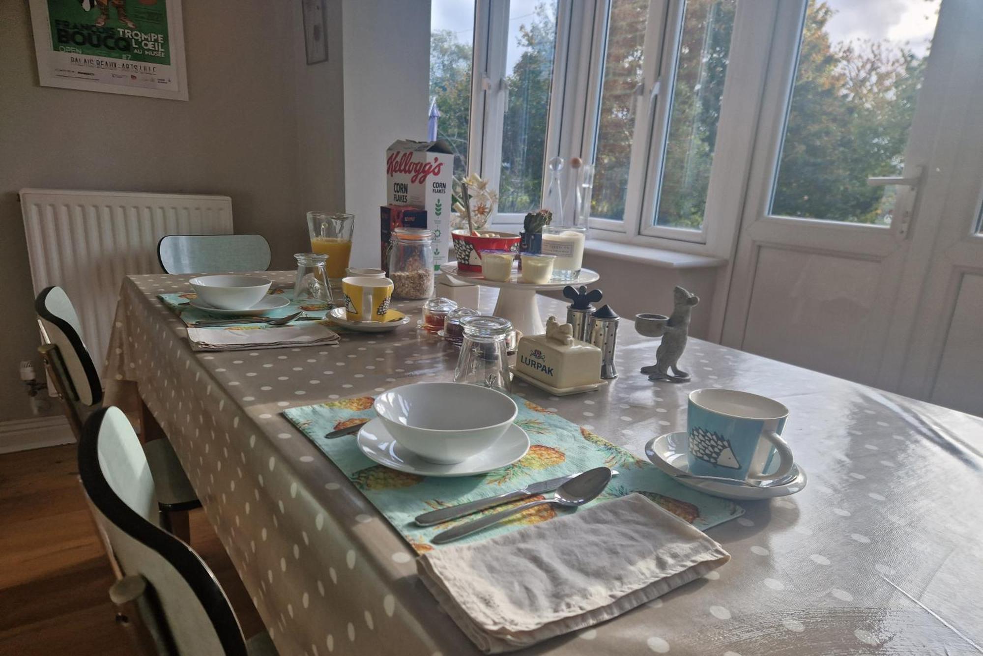 Walton Crescent Bed & Breakfast Winford Ngoại thất bức ảnh